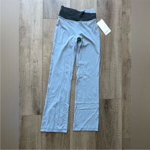 Lululemon Throwback Astro Pant in Chambray / Graphite Grey Size 6